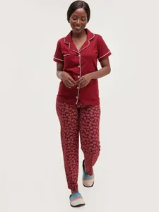 LUXE COMFORTS SOFT COTTON PAJAMA SET SHORT SLEEVES & PRINTED PANTS - MAROON