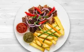 Yam chips with pork