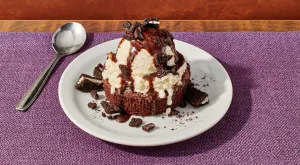 BROWNIE SUNDAE WITH OREO® PIECES