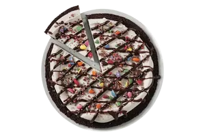 SMARTIES® DQ® TREATZZA PIZZA®