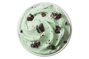 Mint OREO® BLIZZARD® Treat