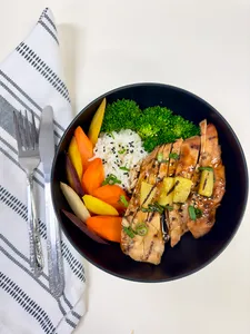 GRILLED CHICKEN TERIYAKI PINEAPPLE