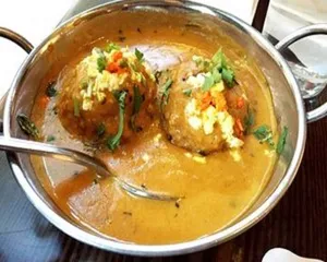 Methi Matar Malai