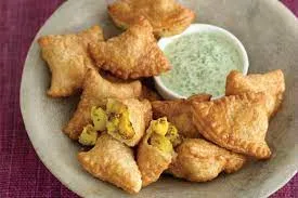 CHICKEN SAMOSA (1 PC)