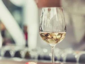 White Wine (Glass)