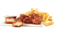 9PC HOT HONEY SAUCE BONELESS WINGS & FRIES (M)