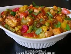 NAV-RATTAN KORMA