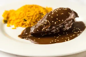 Mole Poblano De Pollo