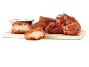 HOT HONEY SAUCE BONELESS WINGS 9pcs