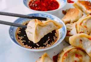 Pan-Fried Pork Dumpling 豬肉鍋貼